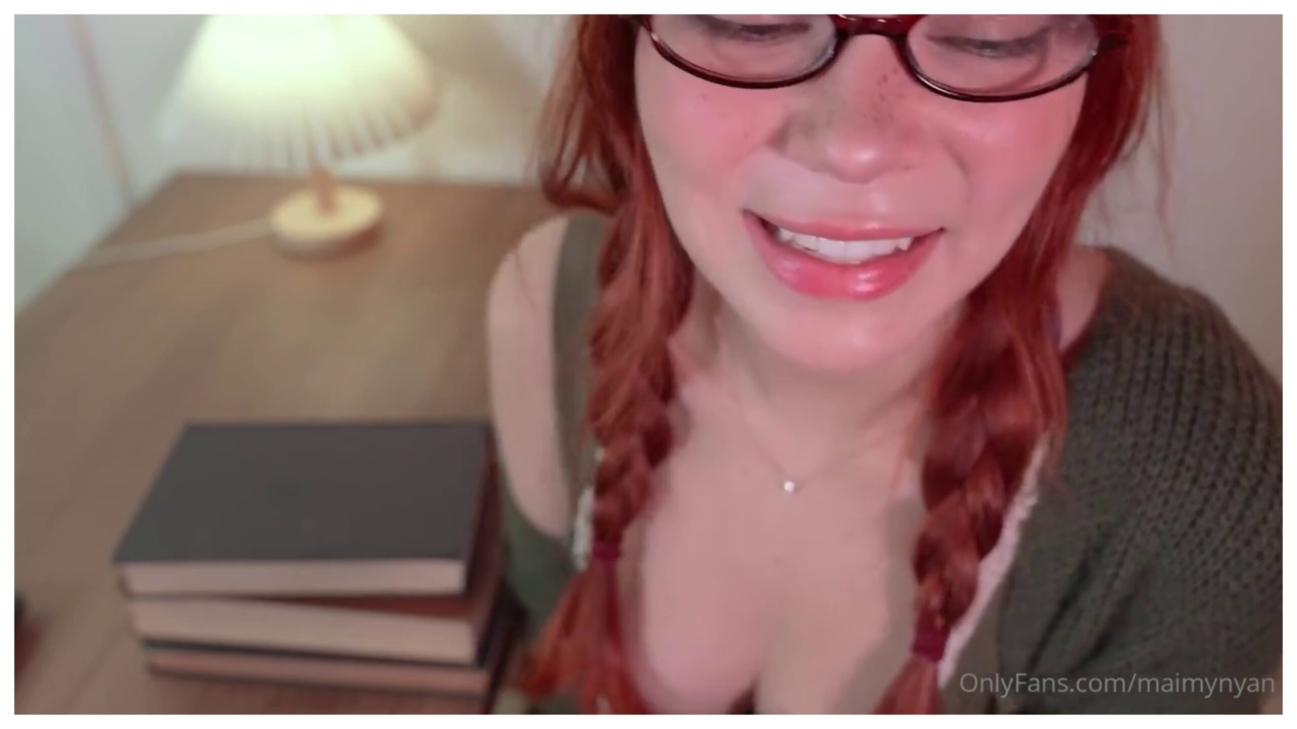 Maimy ASMR Experimenting Sounds With My Mic Video